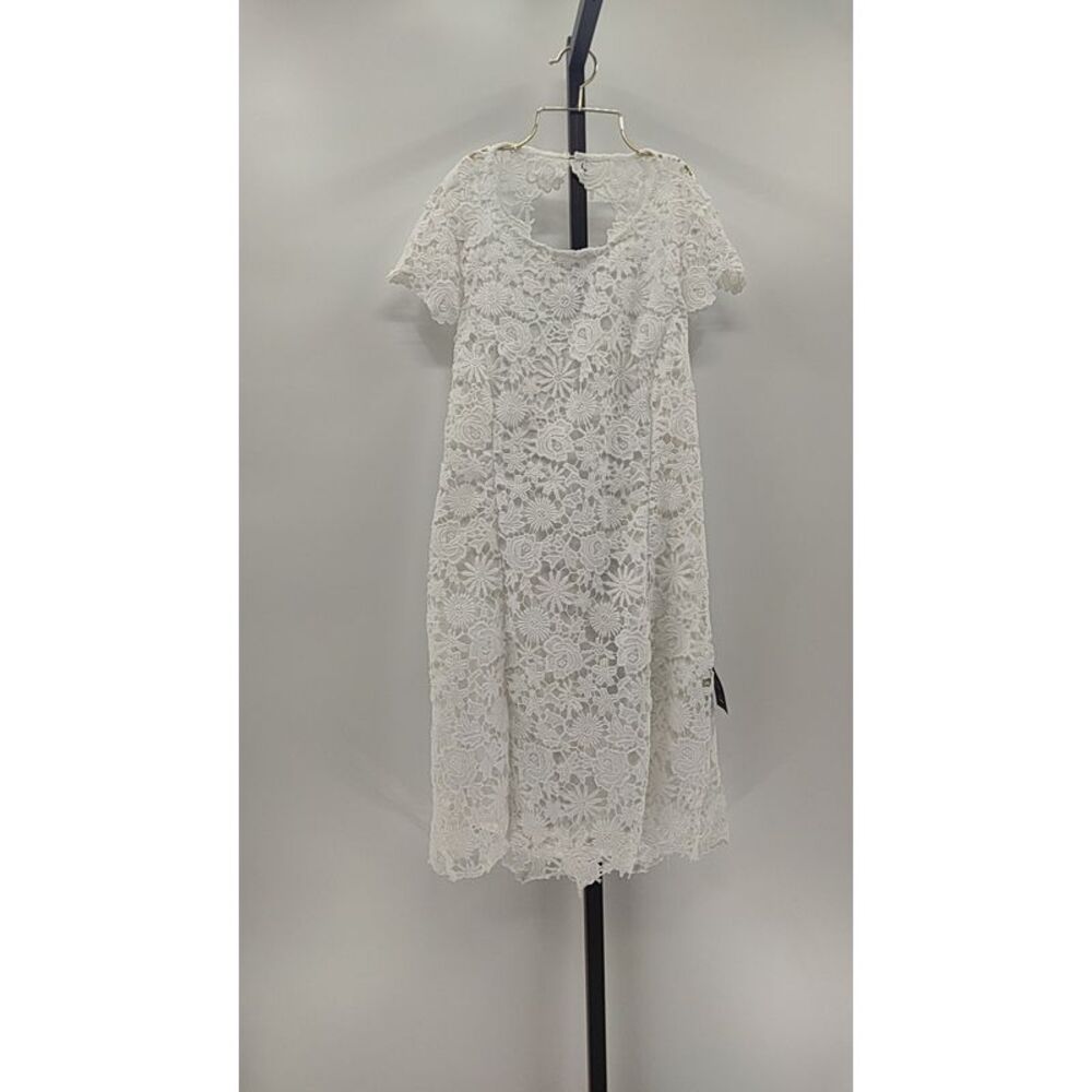 Lulu's White Floral Lace Short Sleeve Dress